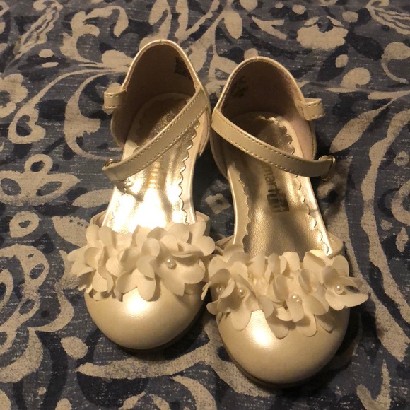 payless flower girl shoes
